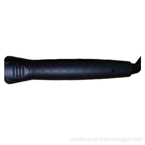 Ceramic-coated Triple Barrel Waver Iron